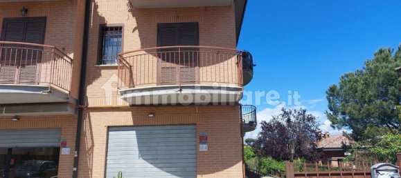 90m² Commercial property in Rome, Italy No. 327685 6