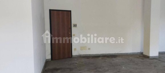 90m² Commercial property in Rome, Italy No. 327685 11