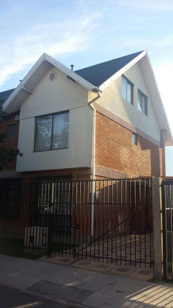 4 bedrooms House in Santiago, Chile No. 3422