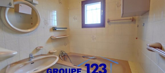 2 bedrooms House in Yonne, France No. 285532 7