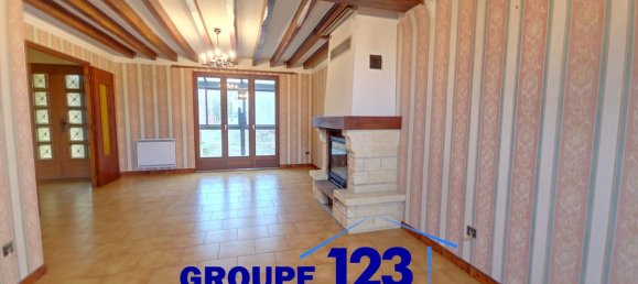 2 bedrooms House in Yonne, France No. 285532 2