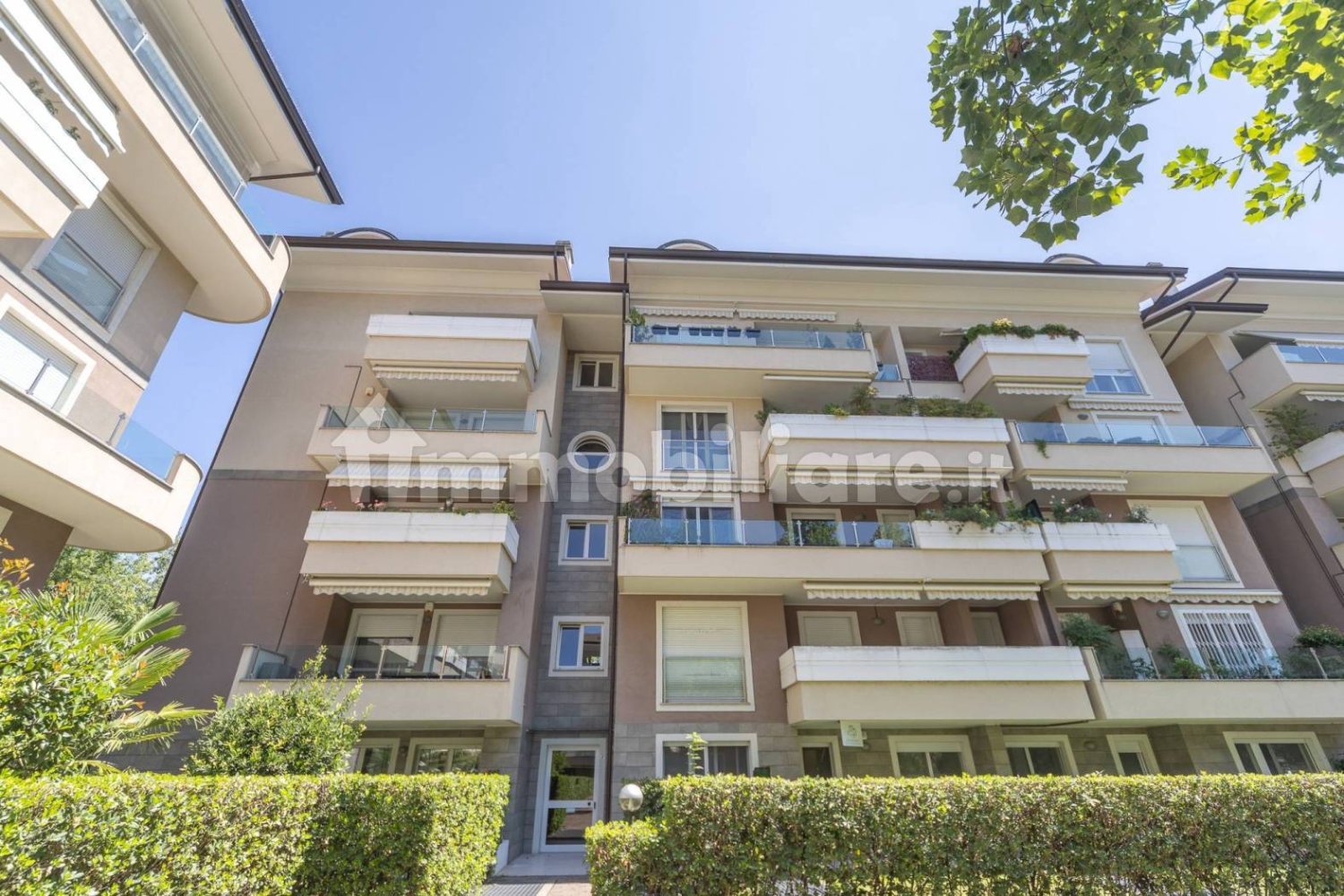 3 Schlafzimmer Wohnung in Cernusco sul Naviglio, Italy, Nr. 337630