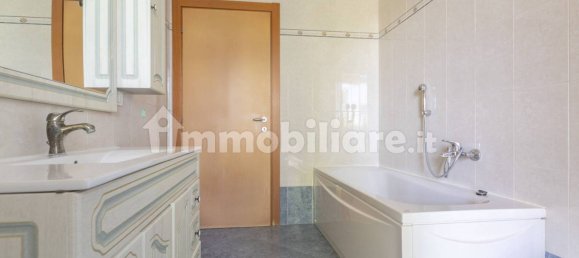 3 Schlafzimmer Wohnung in Cernusco sul Naviglio, Italy, Nr. 337630 22