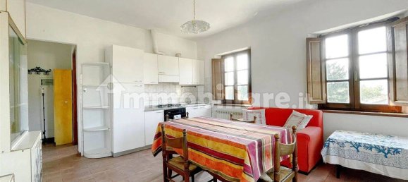 3 bedrooms Apartment in Barga, Italy No. 189427 9
