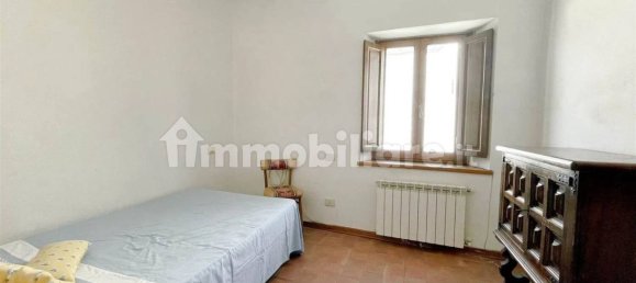 3 bedrooms Apartment in Barga, Italy No. 189427 2