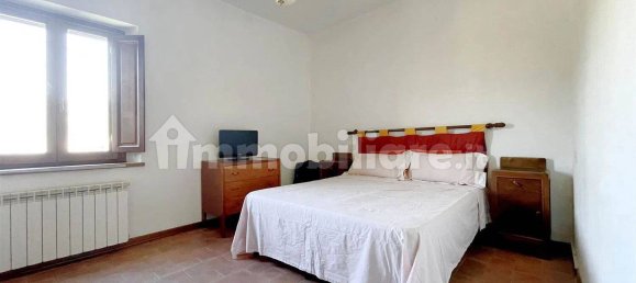3 bedrooms Apartment in Barga, Italy No. 189427 3
