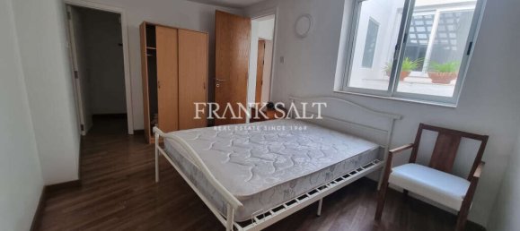 2 غرف نوم طابقين في Saint Paul's Bay, Malta رقم 7508 6