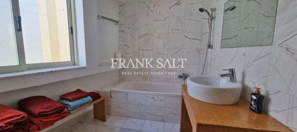 2 غرف نوم طابقين في Saint Paul's Bay, Malta رقم 7508 8