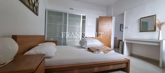 2 غرف نوم طابقين في Saint Paul's Bay, Malta رقم 7508 7