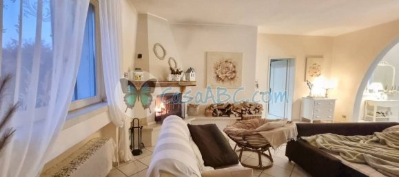 6 chambres Villa à Carobbio degli Angeli, Italy No. 126060 28