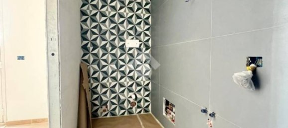 2 Schlafzimmer Wohnung in Palermo, Italy, Nr. 321086 9