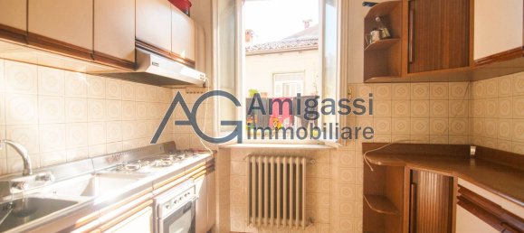 6 rooms Apartment in Stezzano, Italy No. 338580 18