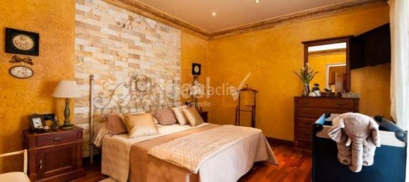 5 bedrooms Villa in Adeje, Spain No. 126144 9