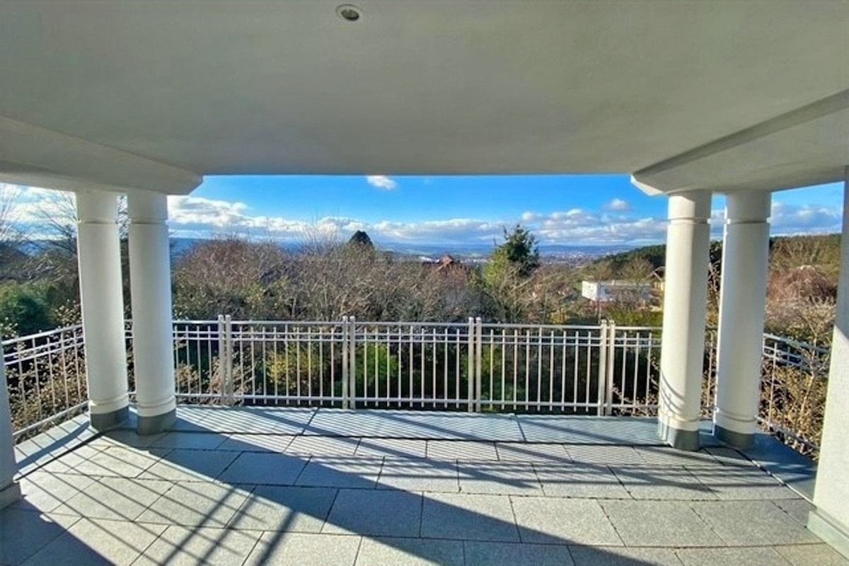 8 rooms Villa in Bayreuth, Germany No. 89105