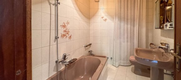 4 bedrooms House in Ghemme, Italy No. 376666 15