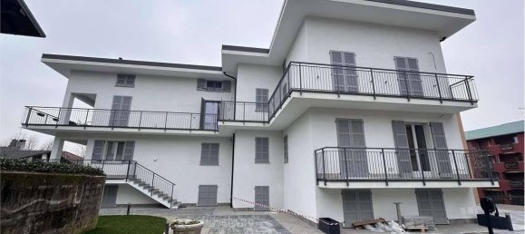 Apartamento de 3 divisões em Appiano Gentile, Italy N.º 19118 2