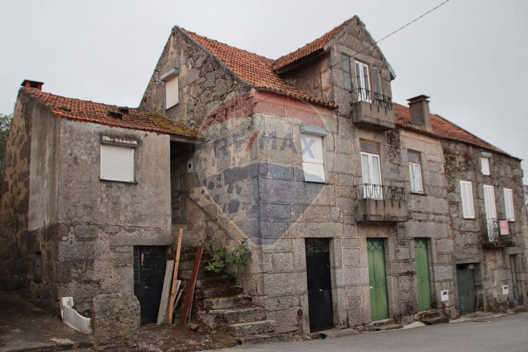 5 bedrooms House in Seia, Portugal No. 32521