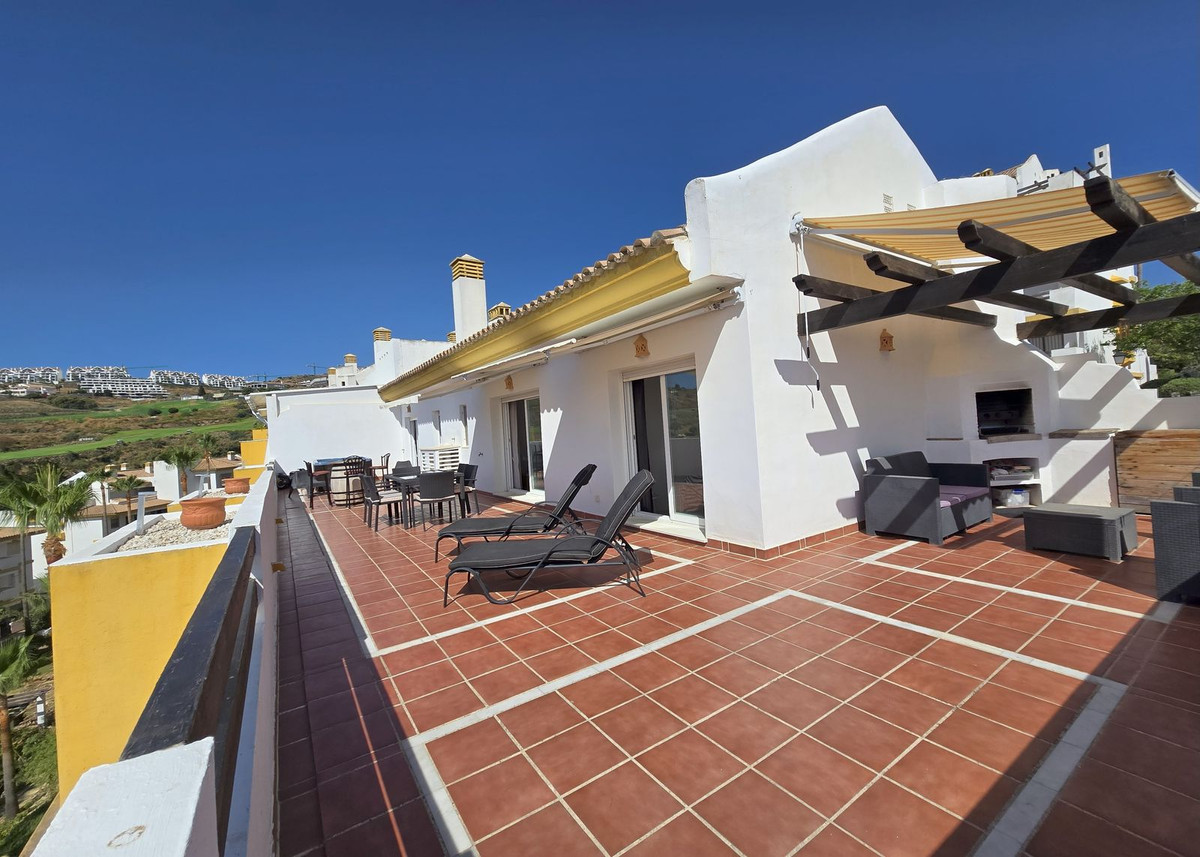 2 bedrooms Penthouse in Mijas, Spain No. 273436