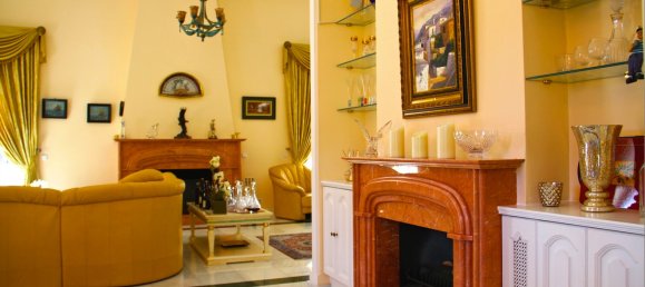 3 Schlafzimmer Villa in Marbella, Spain, Nr. 9911 2