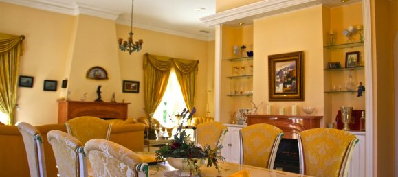 3 Schlafzimmer Villa in Marbella, Spain, Nr. 9911 3