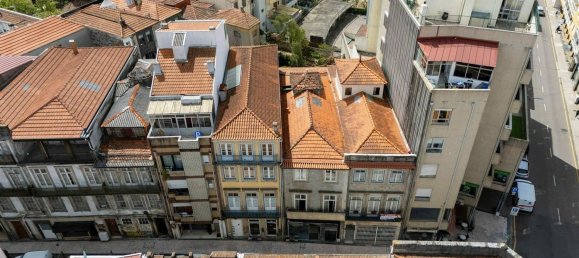 495m² Building in Porto, Portugal No. 141428 19