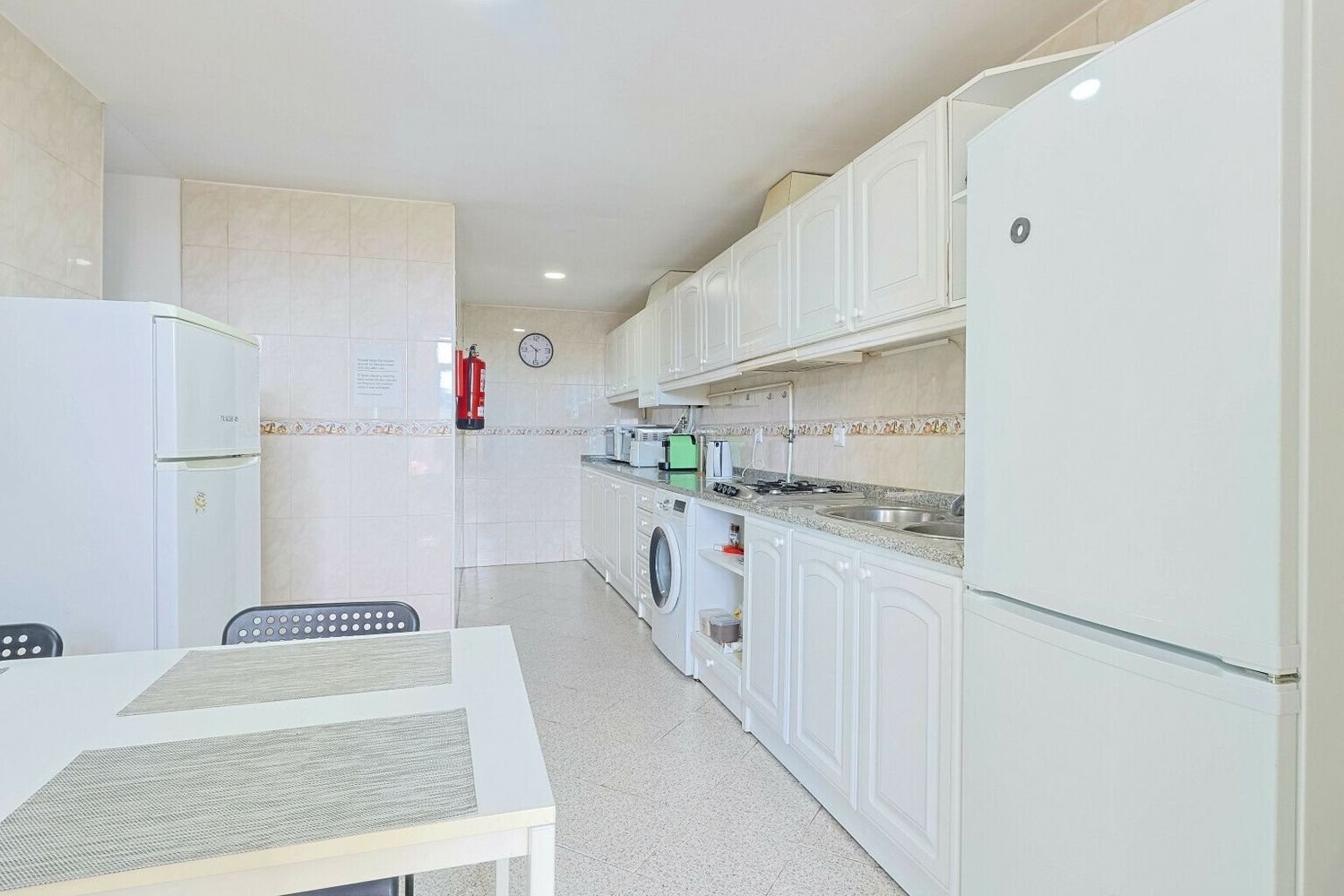 495m² Building in Porto, Portugal No. 141428