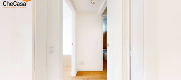 1 bedroom Apartment in Milan, Italy No. 310699 5