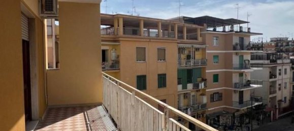 Apartamento de 3 habitaciónes en San Giorgio a Cremano, Italy No. 30187 25