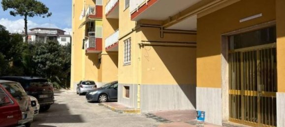 Apartamento de 3 habitaciónes en San Giorgio a Cremano, Italy No. 30187 40