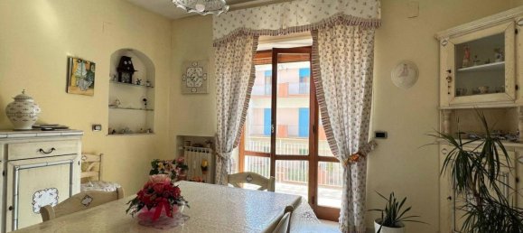 Apartamento de 3 habitaciónes en San Giorgio a Cremano, Italy No. 30187 11