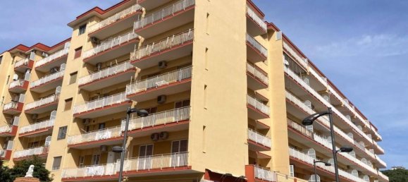 Apartamento de 3 habitaciónes en San Giorgio a Cremano, Italy No. 30187 38
