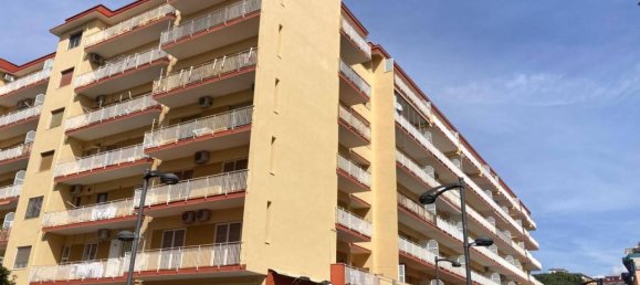 Apartamento de 3 habitaciónes en San Giorgio a Cremano, Italy No. 30187 44