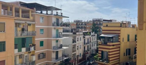 Apartamento de 3 habitaciónes en San Giorgio a Cremano, Italy No. 30187 14