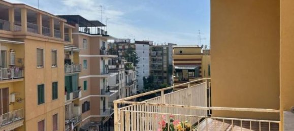 Apartamento de 3 habitaciónes en San Giorgio a Cremano, Italy No. 30187 29