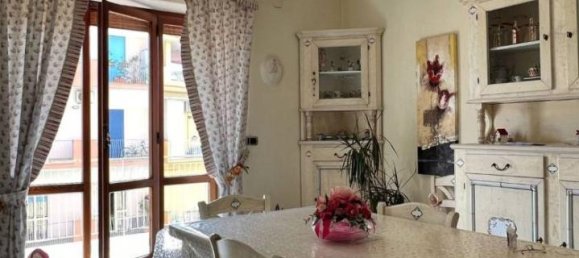 Apartamento de 3 habitaciónes en San Giorgio a Cremano, Italy No. 30187 9