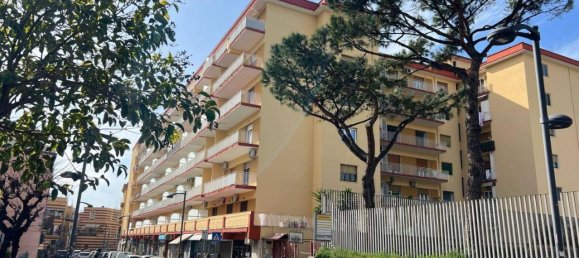 Apartamento de 3 habitaciónes en San Giorgio a Cremano, Italy No. 30187 45