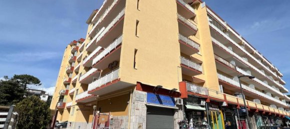 Apartamento de 3 habitaciónes en San Giorgio a Cremano, Italy No. 30187 48