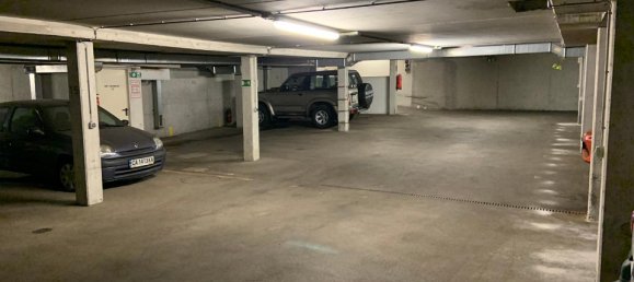 Parking à Favoriten, Austria No. 76888 4