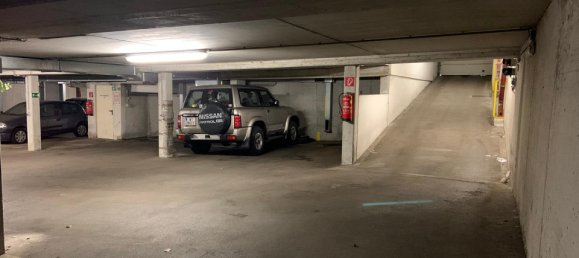 Parking à Favoriten, Austria No. 76888 11