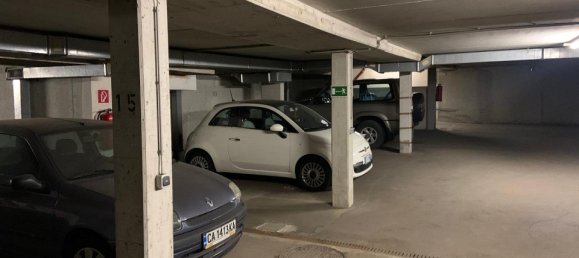 Parking à Favoriten, Austria No. 76888 5