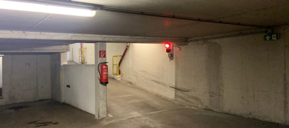 Parking à Favoriten, Austria No. 76888 2