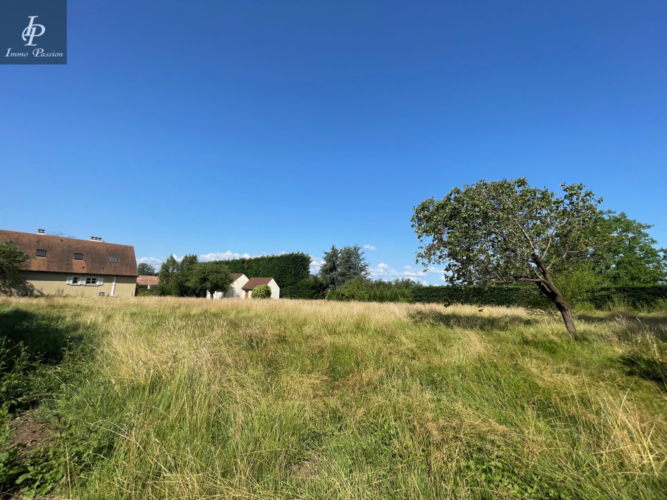 Grundstück in Ruffey-les-Beaune, France, Nr. 120008