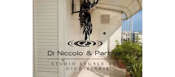 5-salle Appartement à Molfetta, Italy No. 316196 5