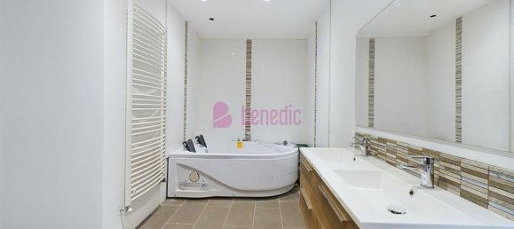 4 bedrooms House in Rombas, France No. 249540 7