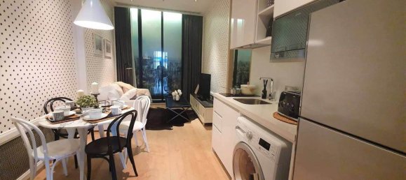 1 bedroom Condo in Bangkok, Thailand No. 2532 8