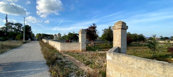 Grundstück in Ostuni, Italy 1100m², Nr. 138241 4