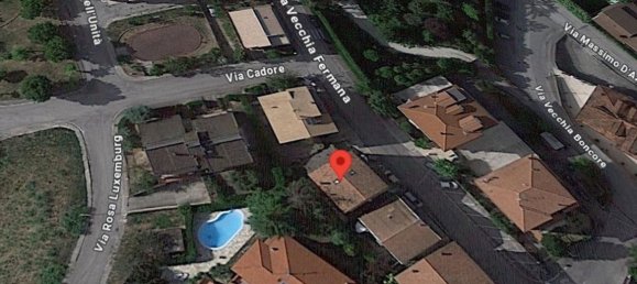 3-salle Appartement à Montegranaro, Italy No. 93272 5