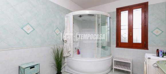 3 bedrooms Apartment in Crevalcore, Italy No. 341906 9