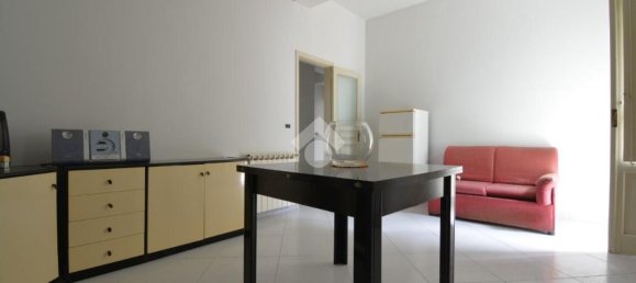 3 bedrooms Apartment in Messina, Italy No. 339686 4