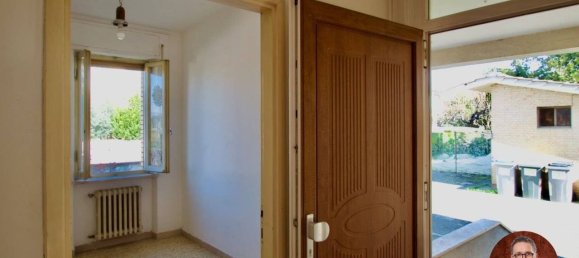 3 bedrooms Villa in Foligno, Italy No. 189842 15